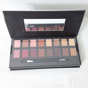 Tahari Beauty Matte-Terialist Eyeshadow Palette, 16 Classic Neutral Shadows, NEW